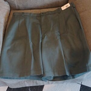 Angelica Pleated front uniform work shorts